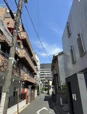 神山町ビルの外観