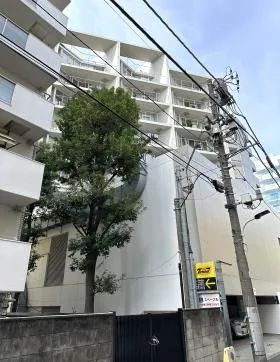 カスタリア広尾ビルの外観