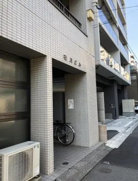 石川ビルの外観