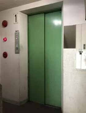 飯村ビルの外観