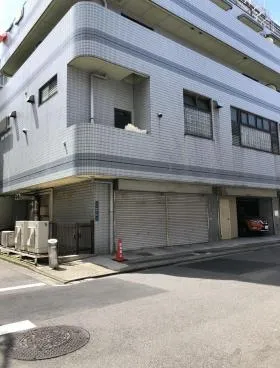 堤柳泉ビルの外観