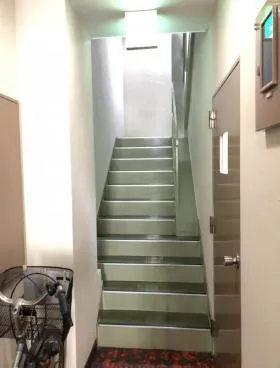 比護ビルの外観