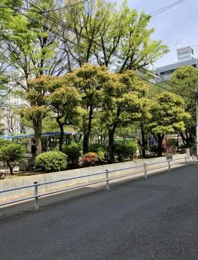 比護ビルの外観
