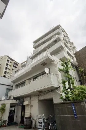 STビル鶯谷町の外観
