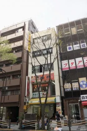 アライビルの外観