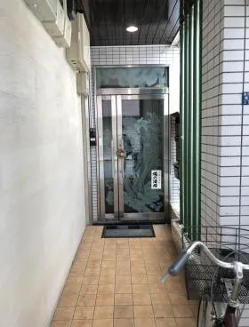 L・Yビルの外観