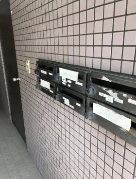 毛塚ビルの外観