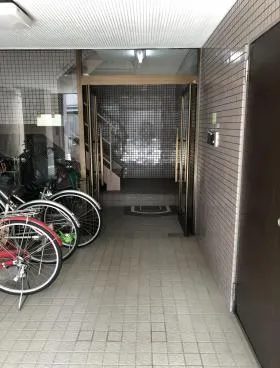 毛塚ビルの外観