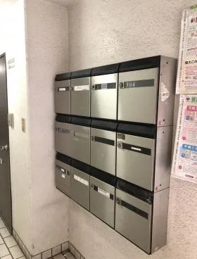 ハイツササキビルの外観
