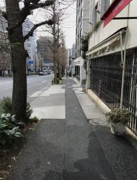 東3丁目ビルの外観