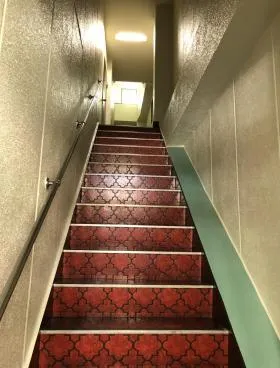 ツバタビルの外観