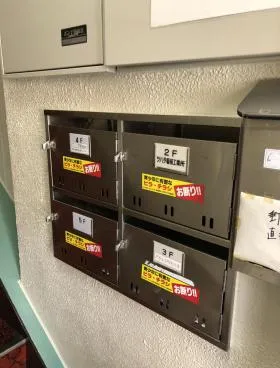 ツバタビルの外観