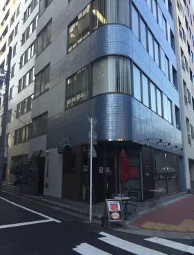 築地東盟ビルの外観