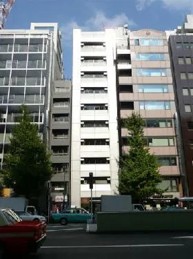 ニュー八重洲ビルの外観
