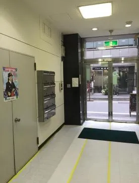 ニュー八重洲ビルの外観