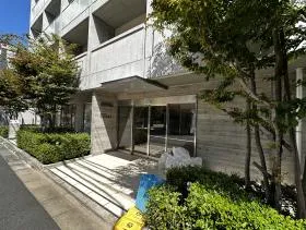 ミレア北参道の外観