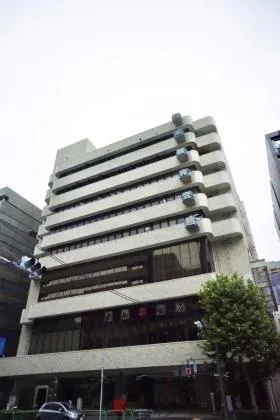 日本教育会館の外観