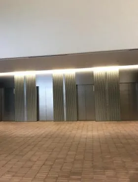 SENQ AOYAMAビルの外観