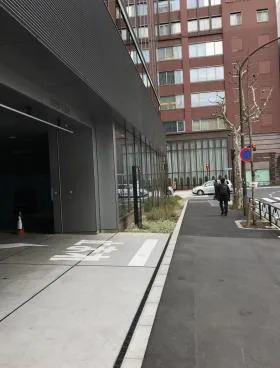SENQ AOYAMAビルの外観
