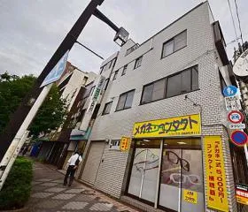 望月ビルの外観