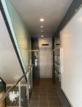 銀嶺ビルの外観