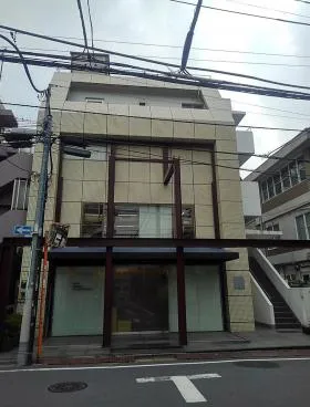 コスモビルの外観