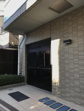 パークリュクス初台の外観