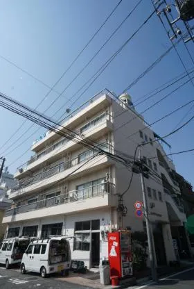 ハナブサマンションの外観
