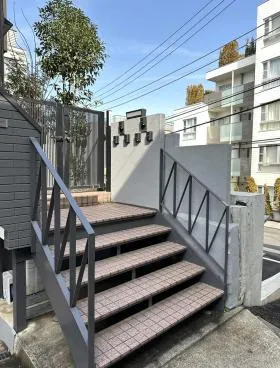 シェ・スワハラジュクの外観
