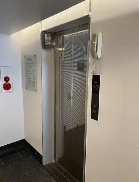 MMSビルの外観