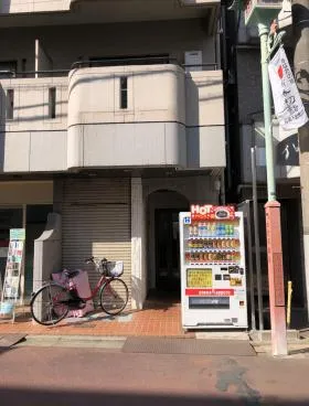 シャトーレ関根ビルの外観
