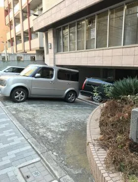 日本歯科商連ビルの外観