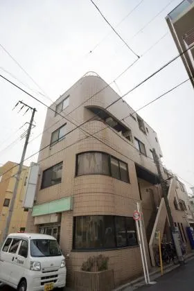 千代津ビルの外観
