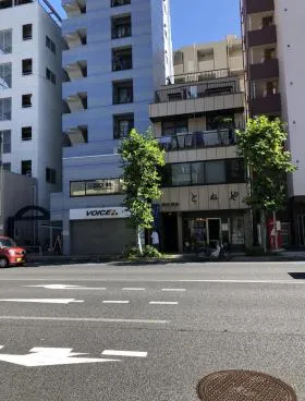 大川ビルの外観
