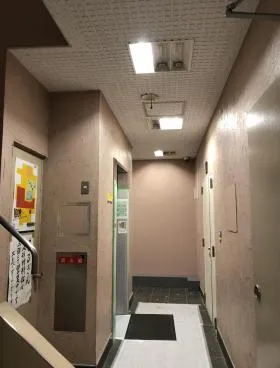 山上ビルの外観