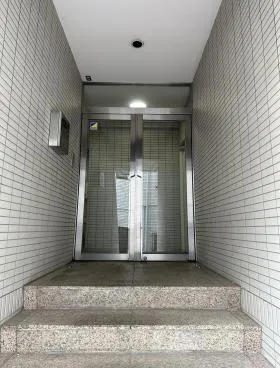 四谷Xeビルの外観