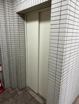 四谷Xeビルの外観
