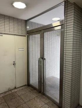四谷Xeビルの外観