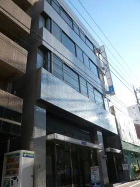 第百生命都立大駅前ビルの外観