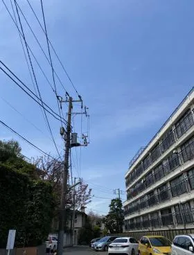 麻布コーポラスビルの外観