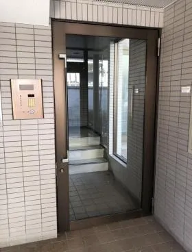グランドヒルズビルの外観