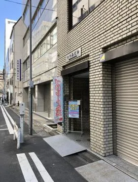 つつみビルの外観
