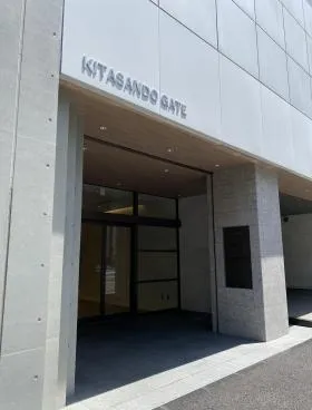 北参道GATE(旧アーバンリサーチ北参道)の外観