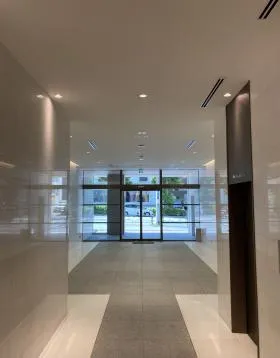 北参道GATE(旧アーバンリサーチ北参道)の外観