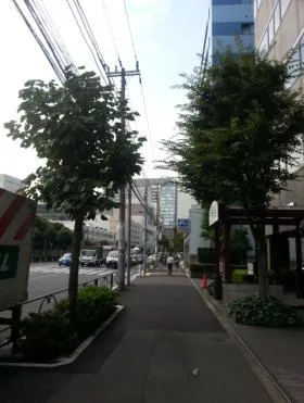 港南パークビルの外観