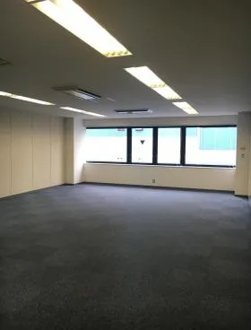 港南パークビルの外観
