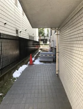 スタジオフラットの外観