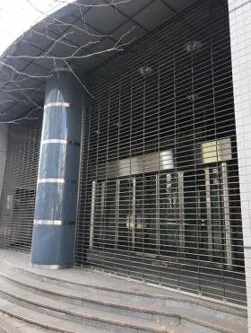 金港(旧代々木ゼミナール横浜校)ビルの外観