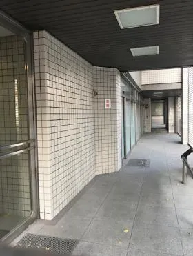 金港(旧代々木ゼミナール横浜校)ビルの外観