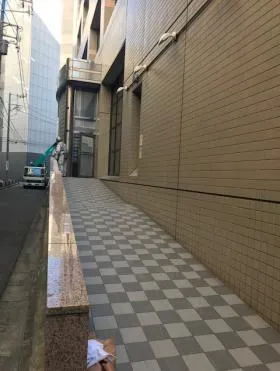 金港(旧代々木ゼミナール横浜校)ビルの外観